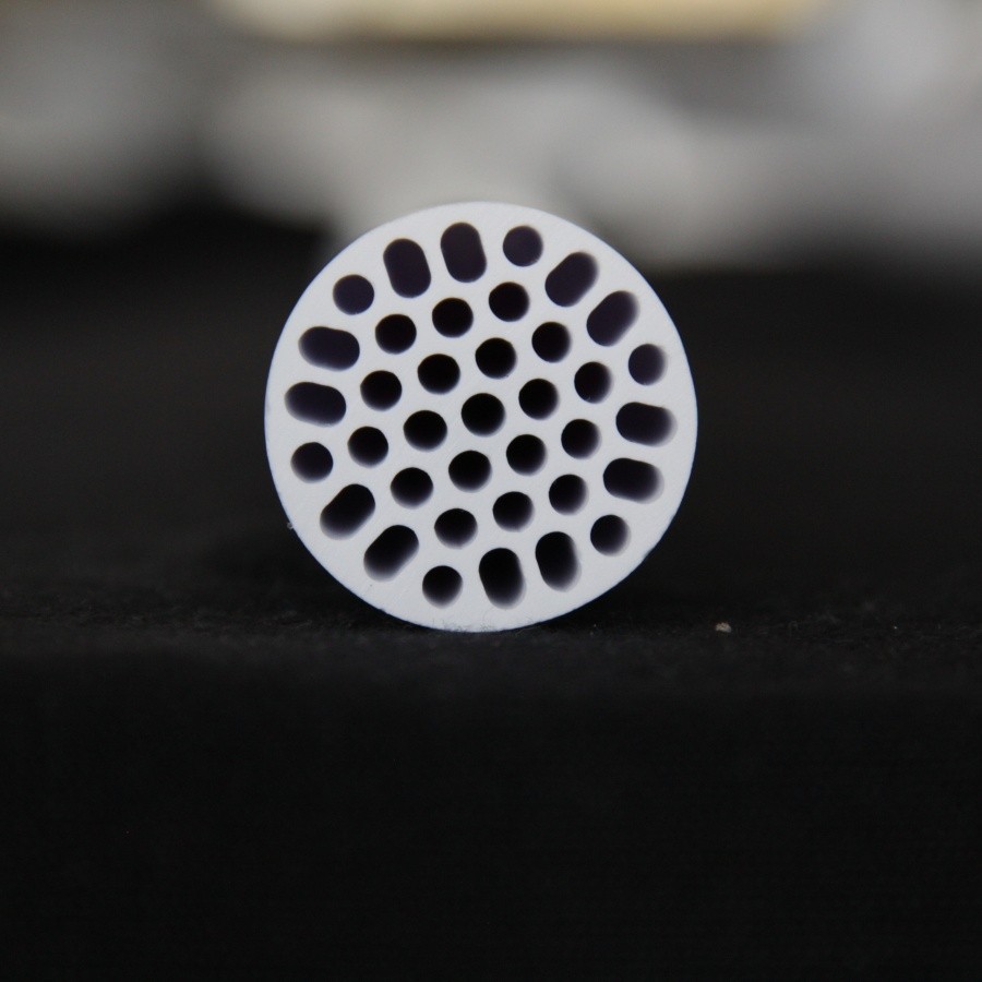 Ceramic desalination membrane (4)